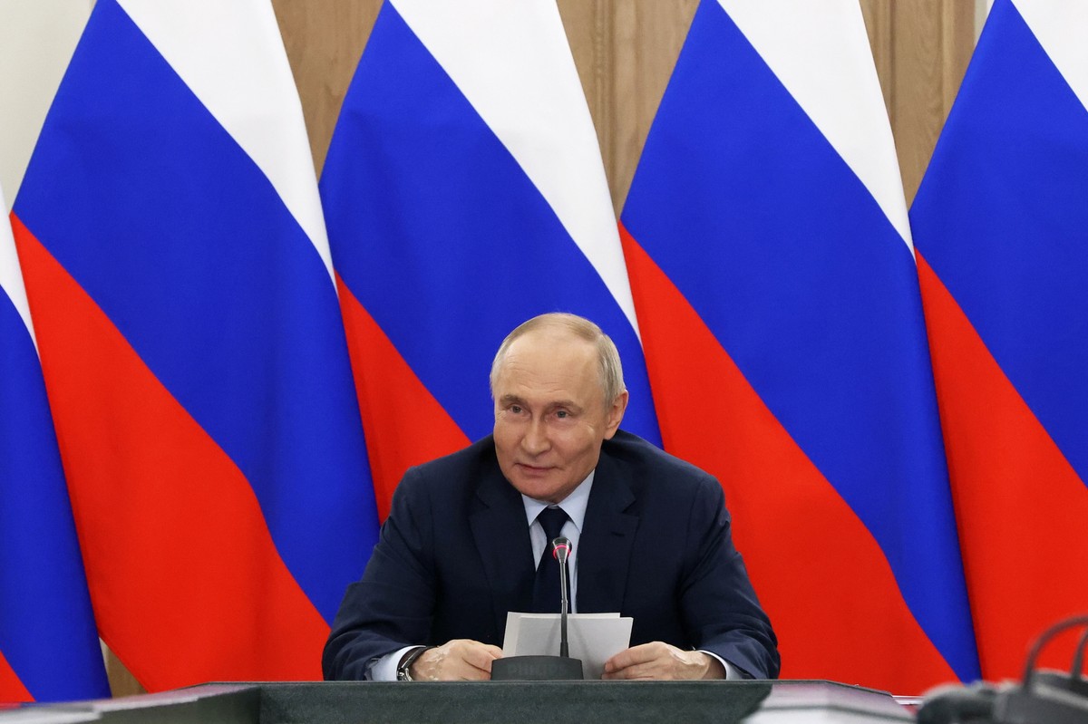 Władimir Putin ogłosił zawieszenie broni i natychmiast je złamał