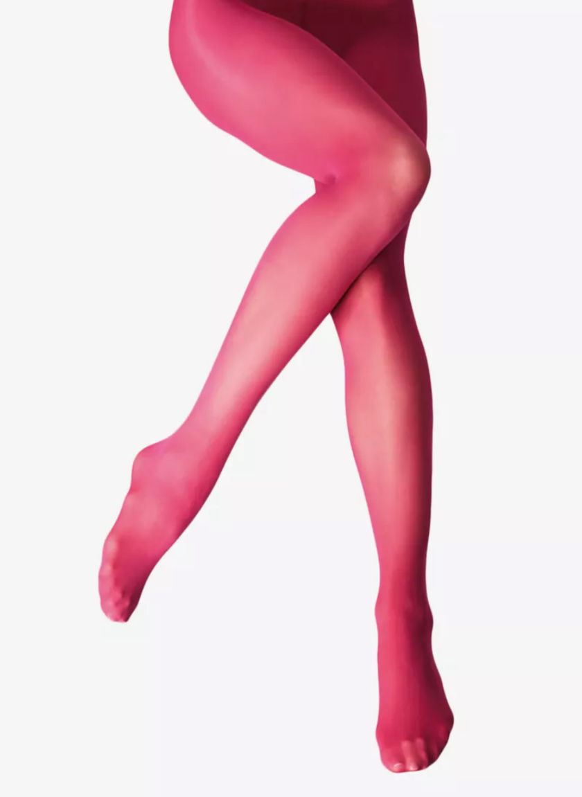 Collants «Opaque» en rose lumineux de Fogal pour environ 30 francs, via Globus.