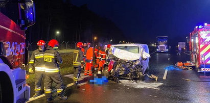 Tragiczny wypadek w Toruniu. Nie żyją trzy osoby [ZDJĘCIA]