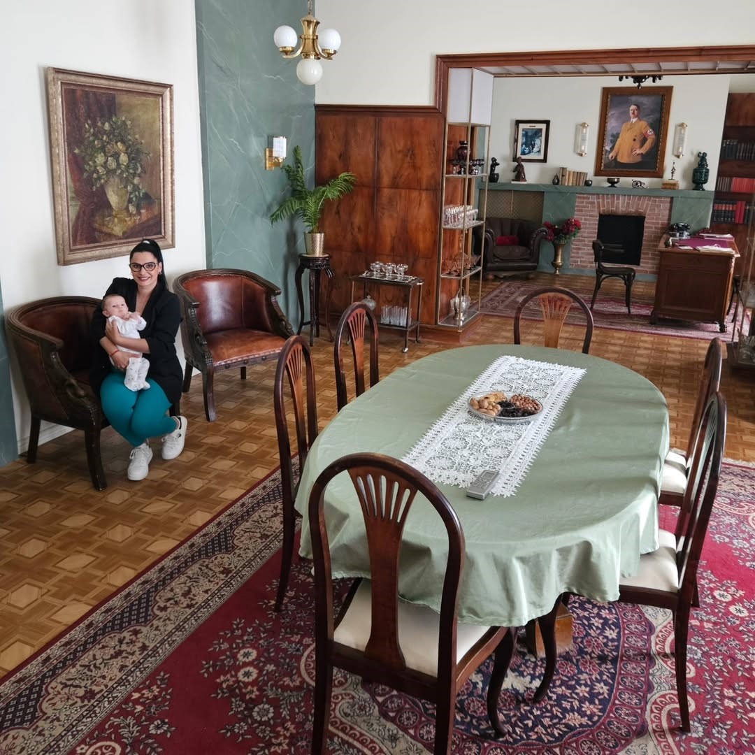 Jozef Kotúček zo šou Svadba na prvý pohľad s rodinou navštívil ateliéry seriálu Dunaj, k vašim službám. 
