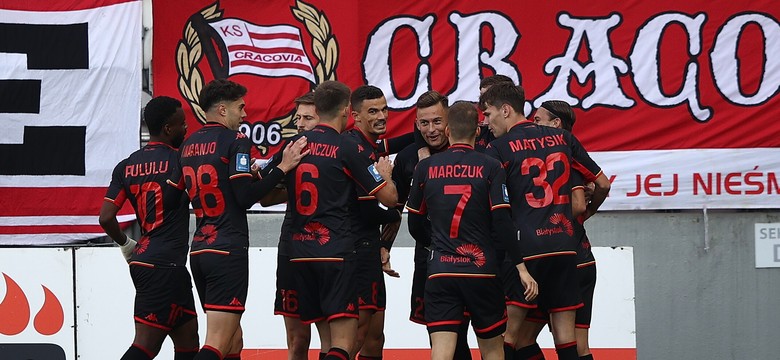 Pierwszy gol Glika w barwach Cracovii. Jagiellonia przeszła się po "Pasach" [WIDEO]