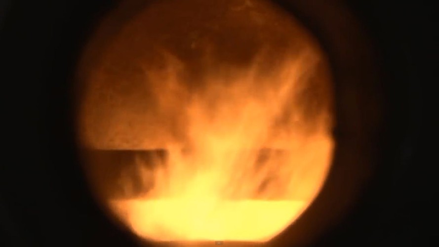 Mobilne krematorium IN-50.1K zbudowane na bazie ciężarówki Volvo