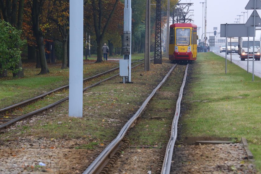 MPK Łódź kupi tramwaje dla linii z Dąbrowy na Teofilów. Tory tramwajowe na Włókniarzy i Aleksandrowskiej do remontu