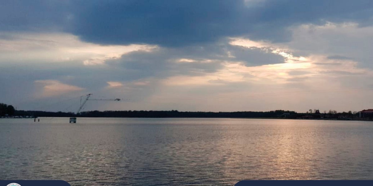 Jezioro Drwęckie.  Fot. Grzegorz Walijewski METEO IMGW-PIB