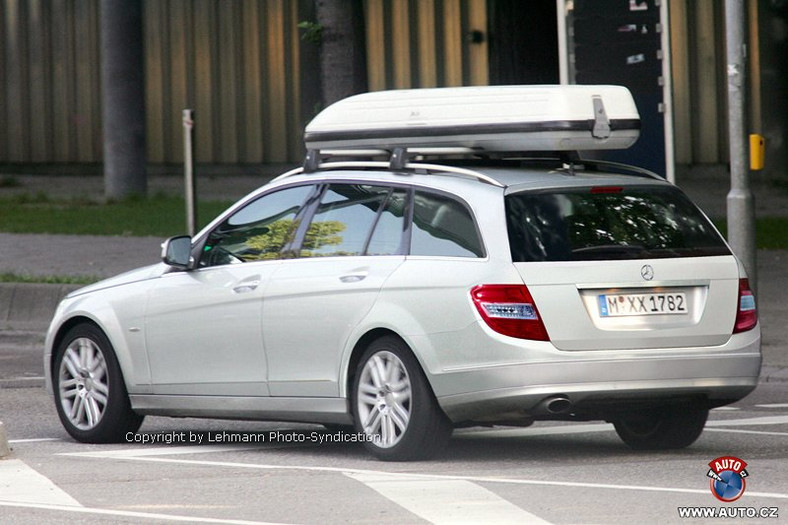 Zdjęcia szpiegowskie: nowe kombi Mercedes-Benz C bez maskowania