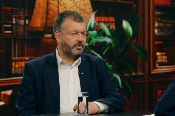 Čedomir Antić piše za 