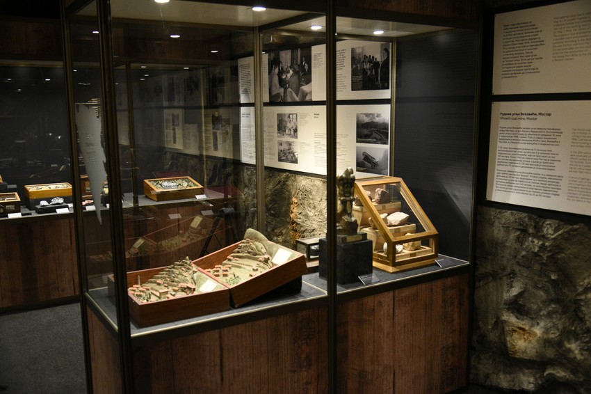 Izložba "Mineralna blaga Jugoslavije"
