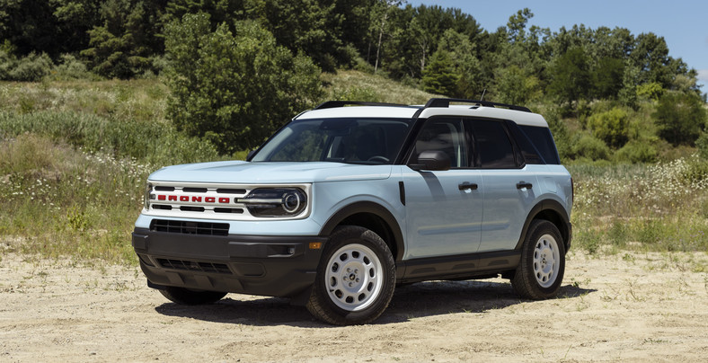 2023 Bronco Sport Heritage Edition Robin's Egg Blue 06