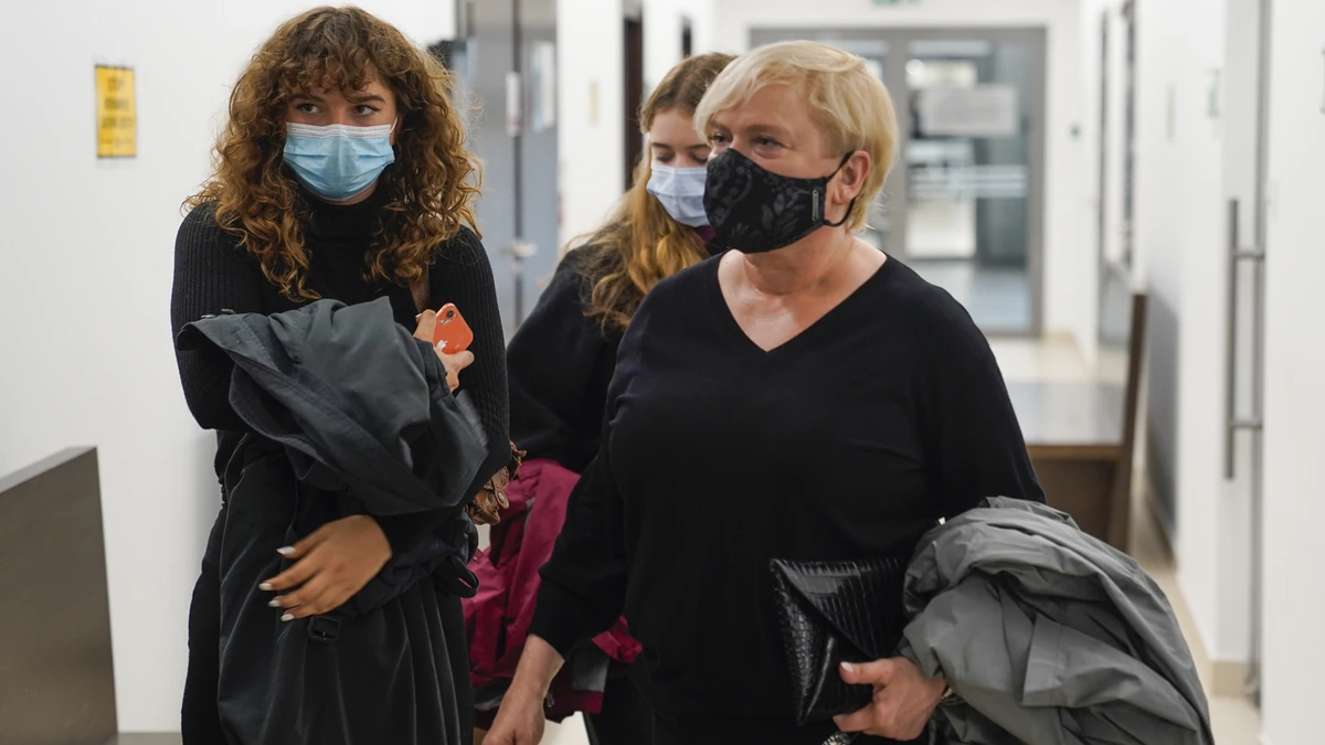 Katarzyna Figura i Kai Schoenhals spotkali się na kolejnej rozprawie rozwodowej - Vimarsana News