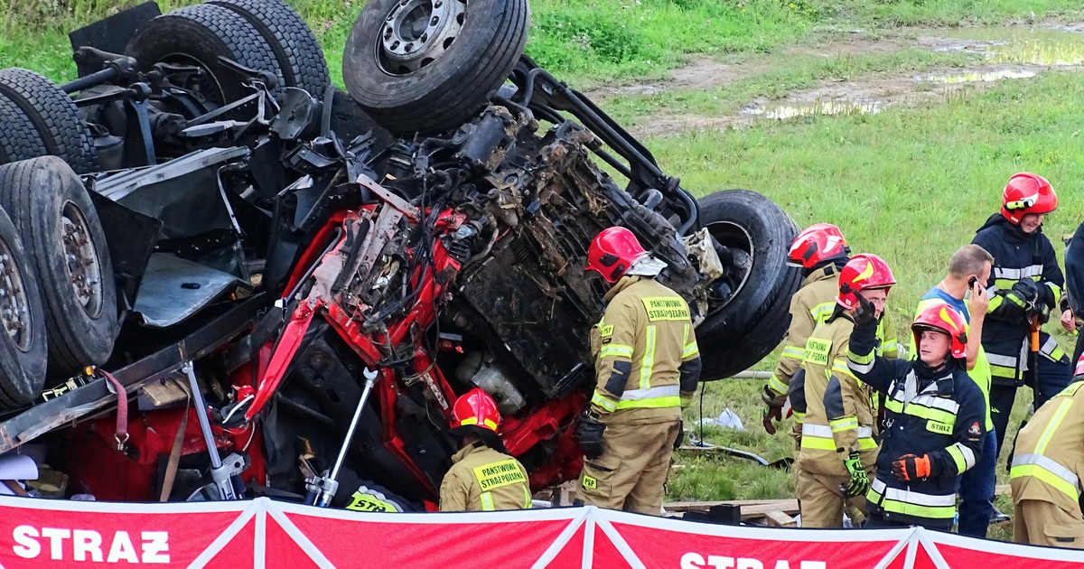 Wypadek na S8. Złapano mężczyzn z BMW uczestniczącego w ...