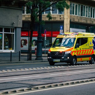 Viccnek is rossz: ilyen kamu hívásokkal tévesztették meg a mentésirányítókat