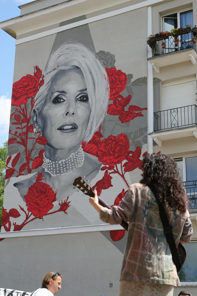 Oficjalne odsłonięcie nowego muralu Kory na Bielanach z okazji rocznicy jej 70. urodzin