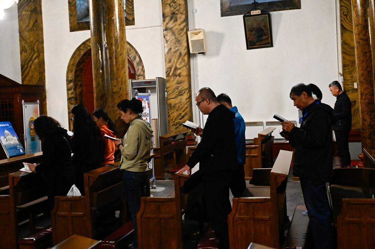 Tak chińskie media zareagowały na śmierć papieża Franciszka. Włosi oburzeni