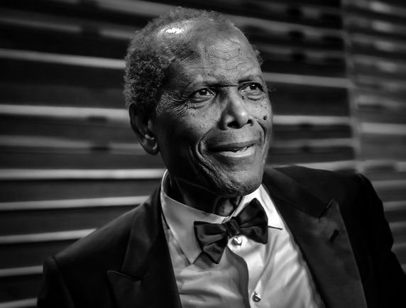 Sidney Poitier (20 lutego 1927 r. — 6 stycznia 2022 r.)