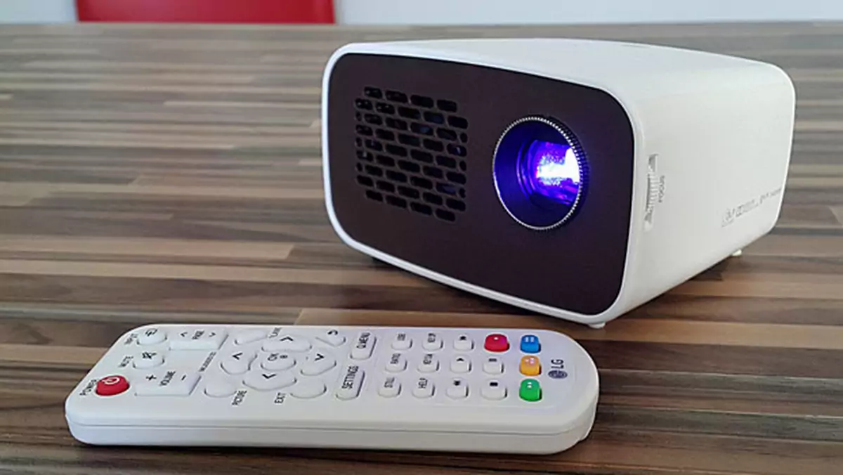 LG Minibeam PH300 - obraz zawsze pod ręką