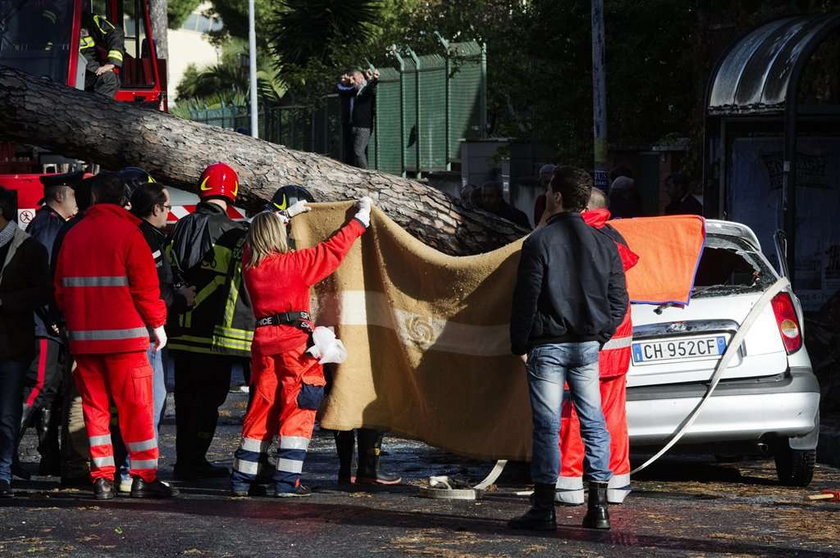 Bomba wodna zabiła 10 osób we Włoszech