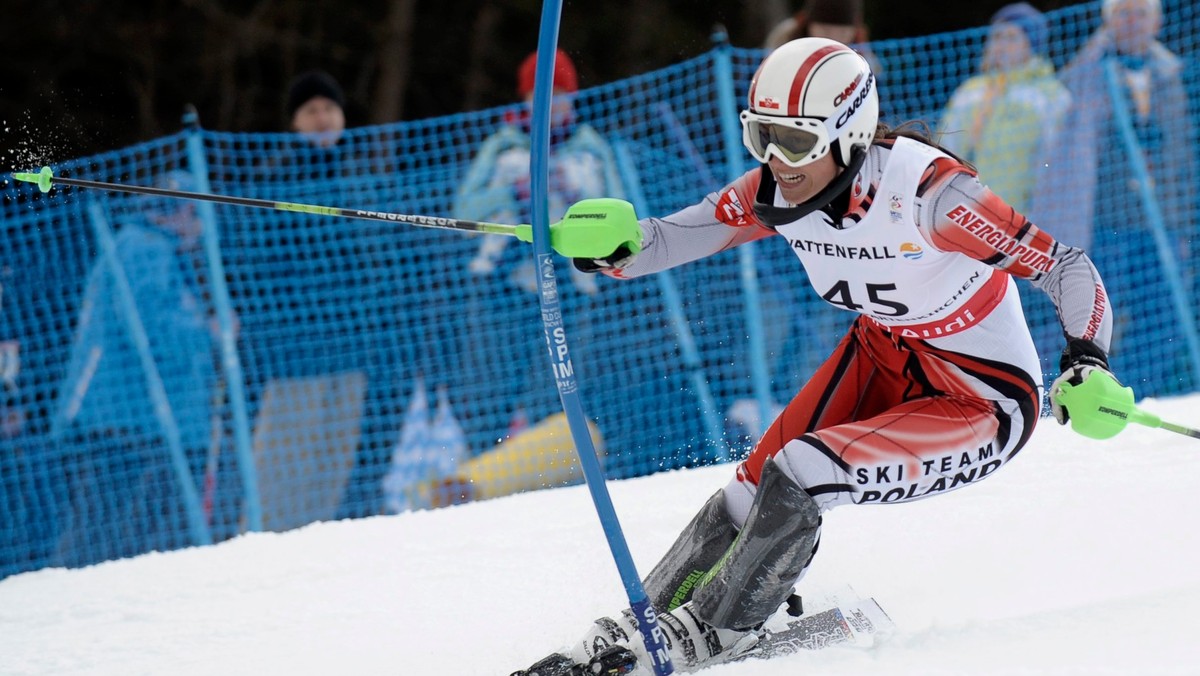 Nastasia Noens wygrała we wtorek w Zakopanem slalom zaliczany do alpejskiego Pucharu Europy. Francuzka uzyskała łączny czas dwóch przejazdów 1.42,61. Najlepsza z Polek Agnieszka Gąsienica-Daniel (AZS AWF Katowice) zajęła 34. miejsce.