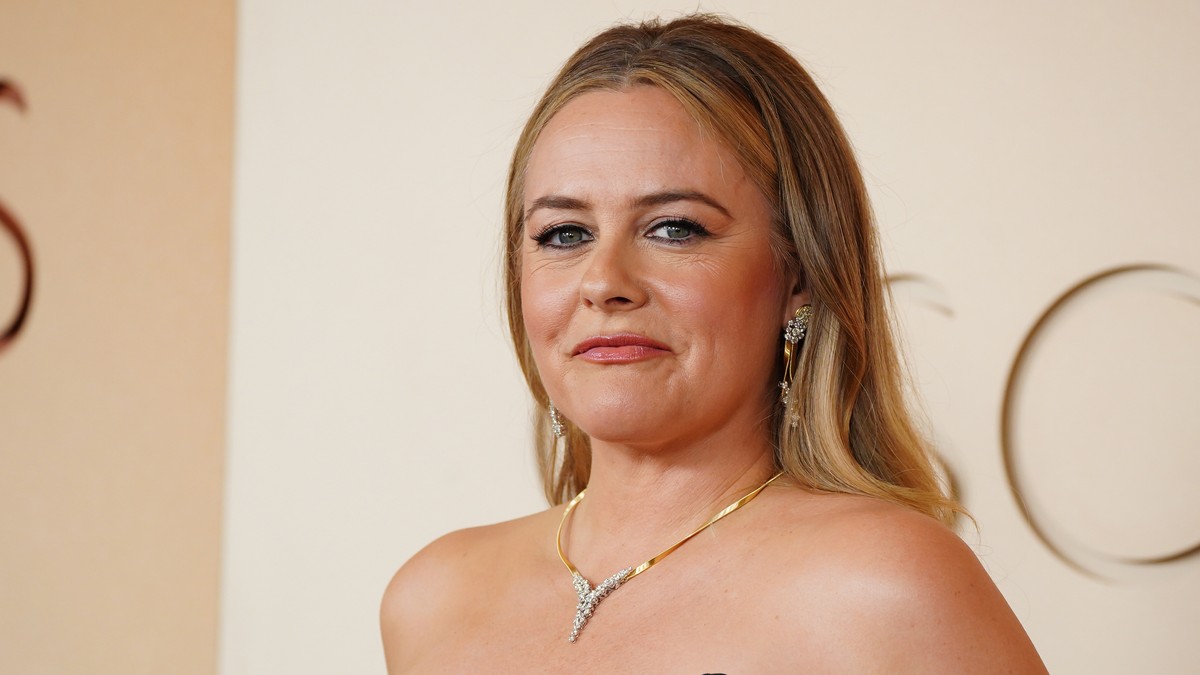 Alicia Silverstone