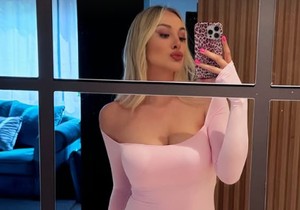 Luna Đogani u izazovnoj haljini