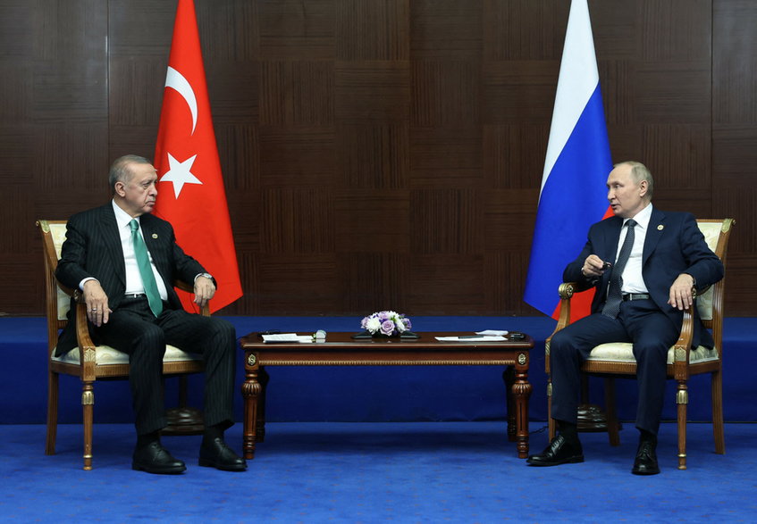 Prezydent Turcji Recep Tayyip Erdogan i prezydent Rosji Władimir Putin w Astanie, 13 października 2022 r.