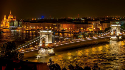 Stabil gazdaság és alacsony adók: így buzdít Magyarországra költözésre egy orosz hirdetés