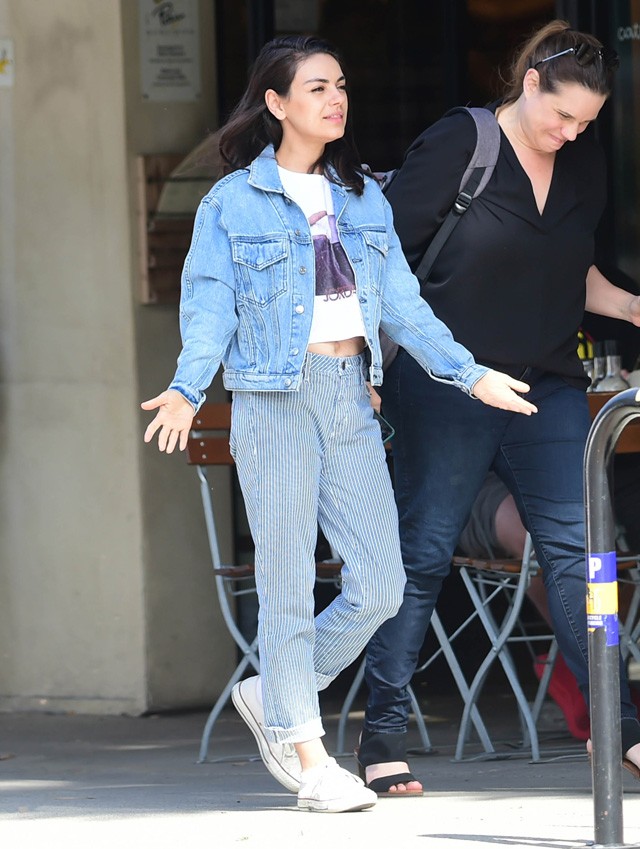 5 alkalom amikor Mila Kunis bebizonyította, hogy egy sportos szett is lehet irtó szexi