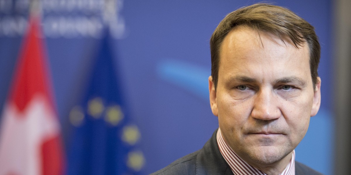 Radosław Sikorski odniósł się do zamachów w Hiszpanii