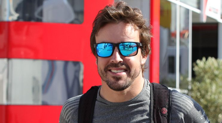 Fernando Alonso új csapat után néz, ha szeptemberig nem lép előre a McLaren /Fotó: AFP