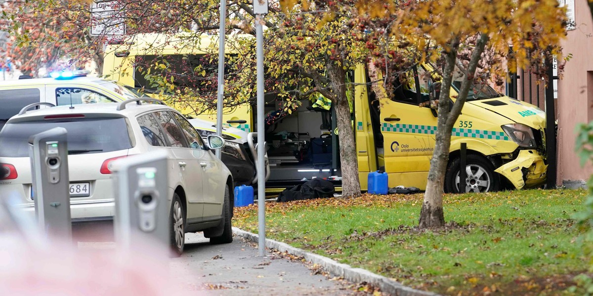 Atak w Oslo. Napastnik ukradł ambulans i wjechał w tłum