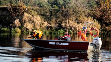 Straż pożarna: Narew oczyszczona z oleju z elektrowni