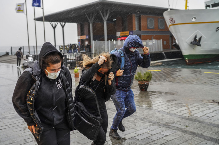 Oluja u Istanbulu