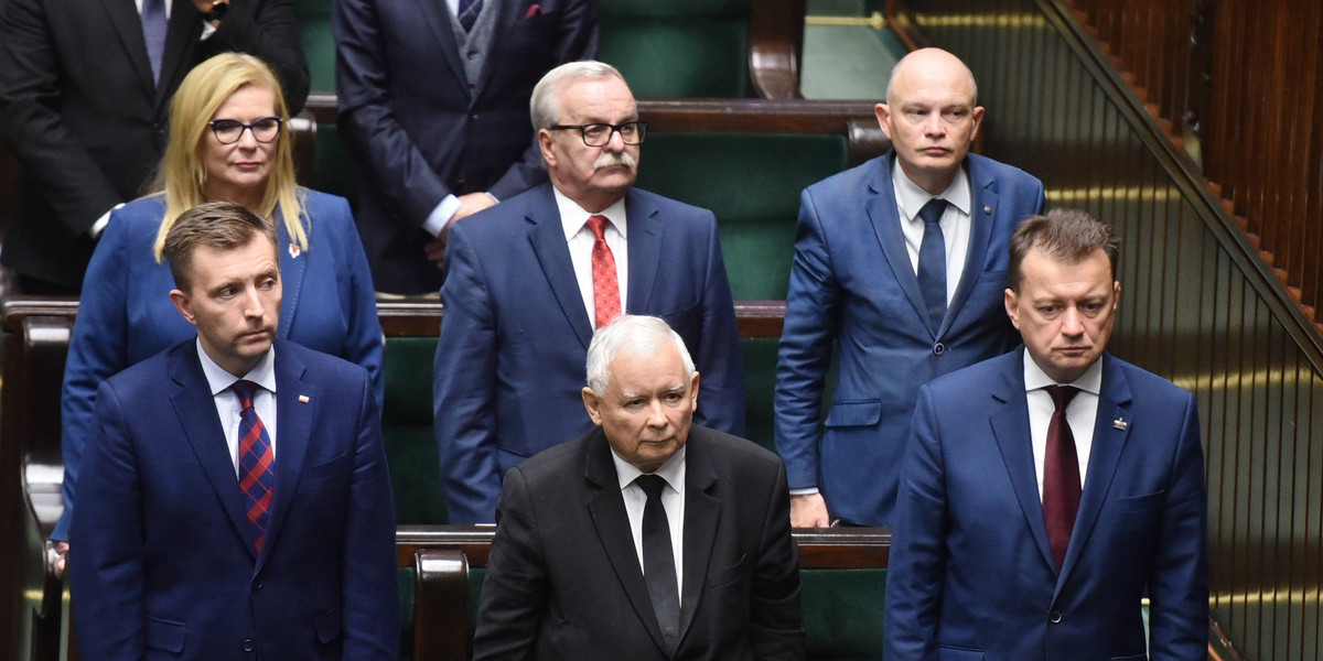 Według najnowszych doniesień, Jarosław Kaczyński pozostanie w rządzie już tylko kilkanaście dni.