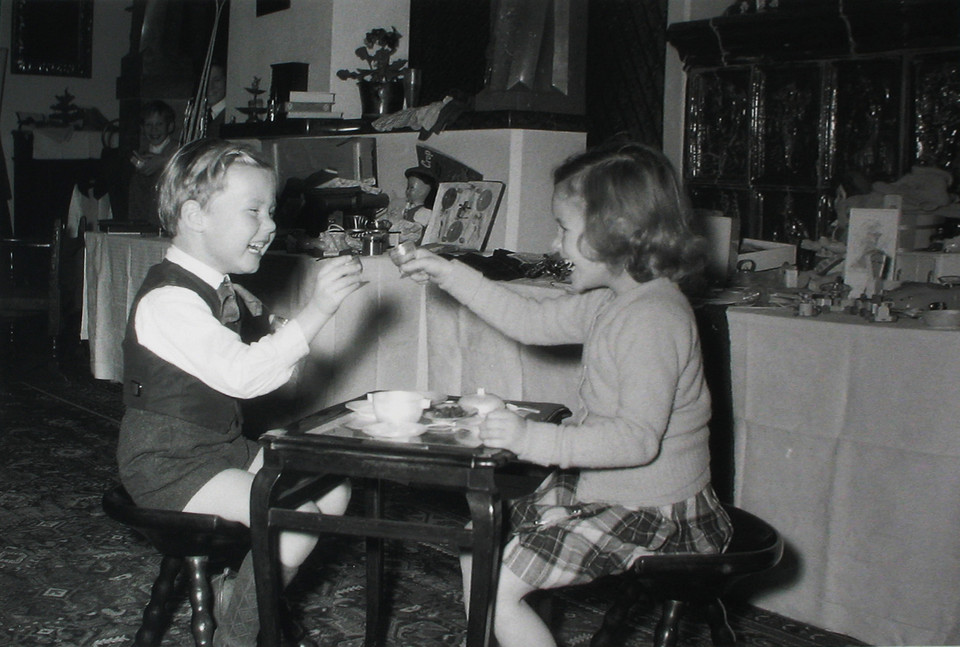 Austria. Fritz Mayr-Melnhof i Teresa Sayn-Wittgenstein podczas Świąt Bożego Narodzenia, 1956 r.