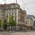 Credit Suisse wystawia na sprzedaż hotel w centrum Zurychu wyceniany na 2 mld zł