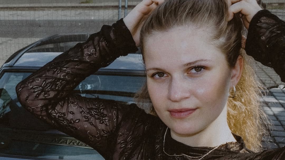 Speváčka, skladateľka a producentka Tamara Kramar.