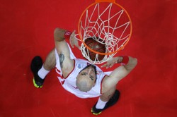 Gortat poprowadził biało-czerwonych do zwycięstwa