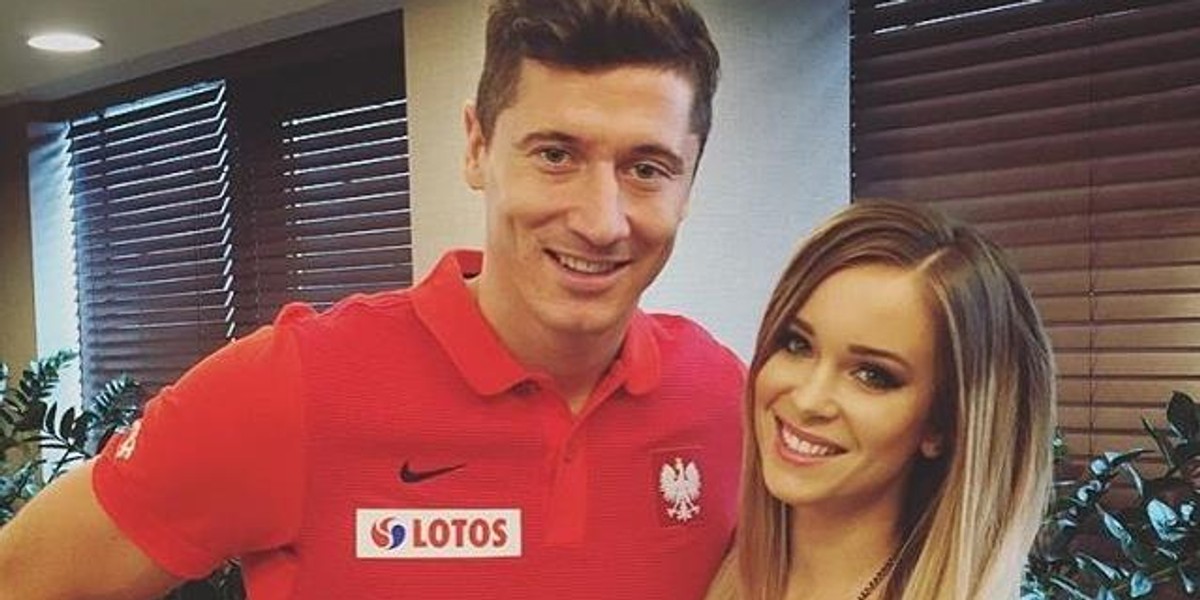 Piękna blondynka zajęła się Lewandowskim