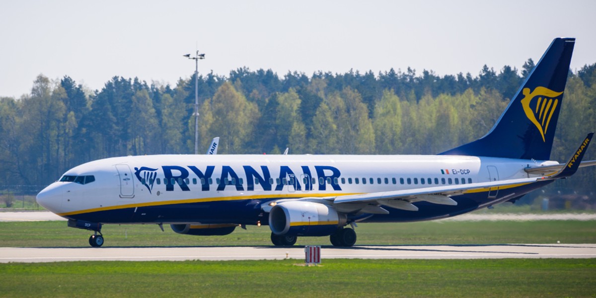 Ryanair to tania linia lotnicza z siedzibą w Irlandii. Jej spółka córka - czarterowy Ryanair Sun zarejestrowana jest w Polsce