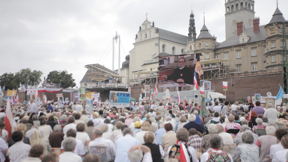 Zaplanowana na marzec 2013 r. pielgrzymka Rodziny Radia Maryja do Ziemi Świętej będzie największym takim polskim wyjazdem w Roku Wiary - stwierdza "Nasz Dziennik".