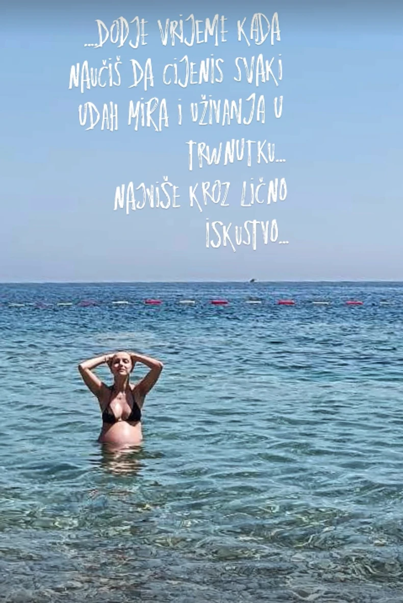 Trudna Milena Vučić u bikiniju