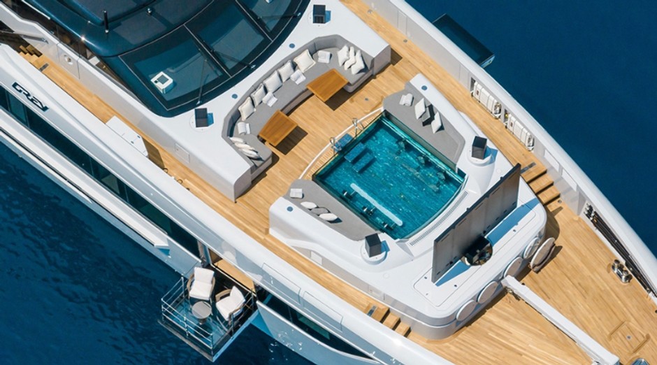 Superjahta Grey pleni pažnju ekstravagantnim rešenjem