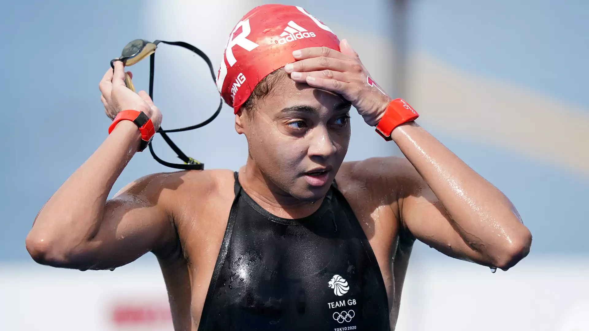 FINA wreszcie zatwierdziła specjalne czepki dla czarnych pływaków i pływaczek