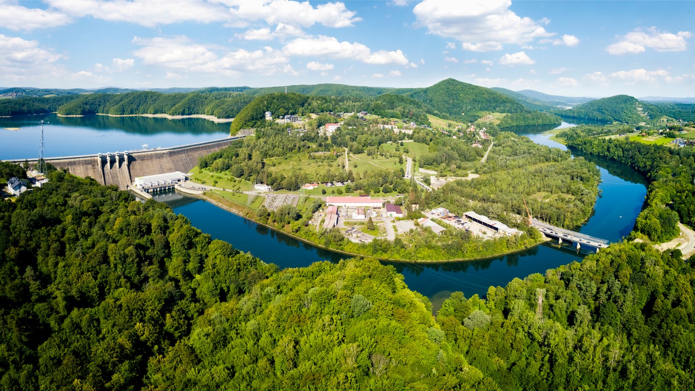 Nízke ceny objavil sprievodca pri Solinskom jazere v Poľsku.
