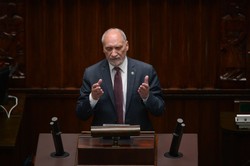 Macierewicz odpowiada na zarzuty TVN24: To po prostu bzdura