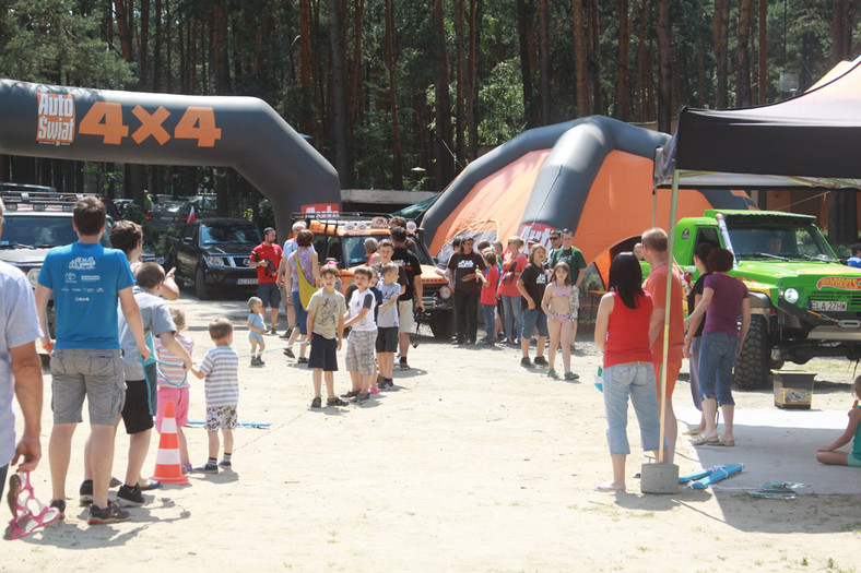 4x4 Family Adventure: Rodzinne zmagania w Turawie