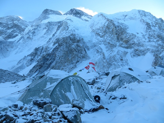 Broad Peak - wyprawa PZA 2013 - baza