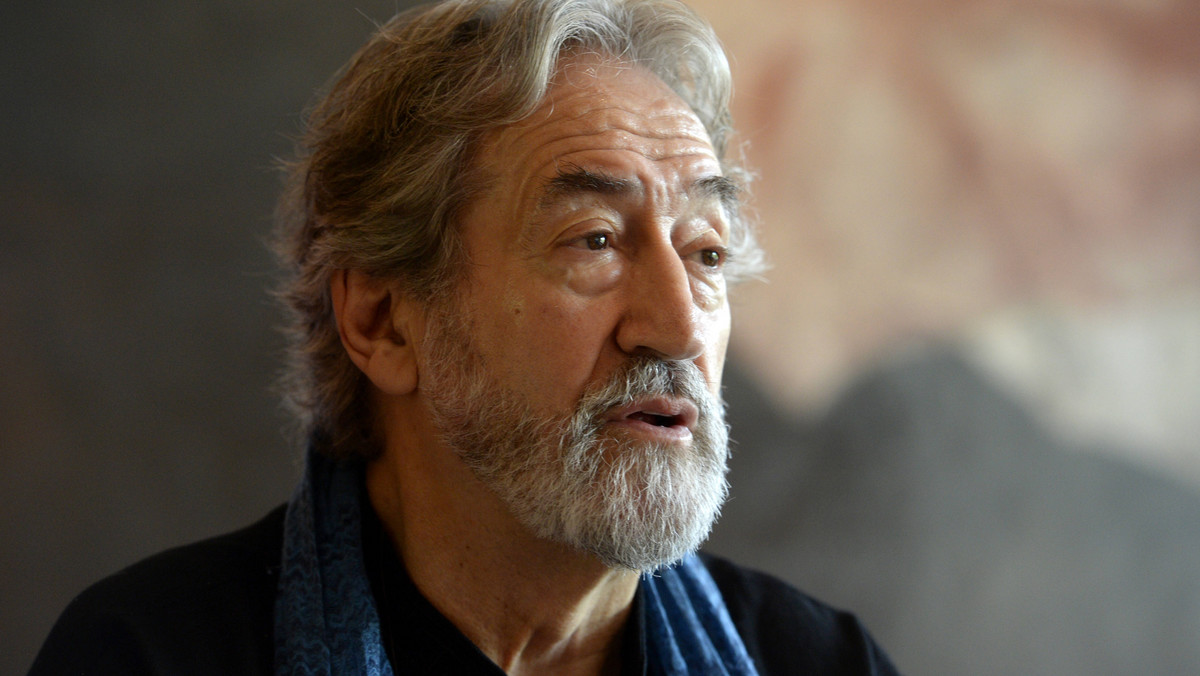 W dniu 80. rocznicy wybuchu II wojny światowej legenda muzyki dawnej, Jordi Savall, zadyryguje muzycznym konglomeratem złożonym z Hespèrion XXI, La Capella Reial de Catalunya i Le Concert des Nations – zespołów wykonawstwa historycznego o międzynarodowej renomie.