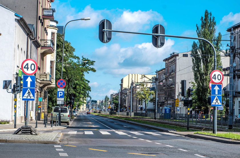 Robotnicy na al. Kościuszki w Łodzi pracują nawet w niedzielę