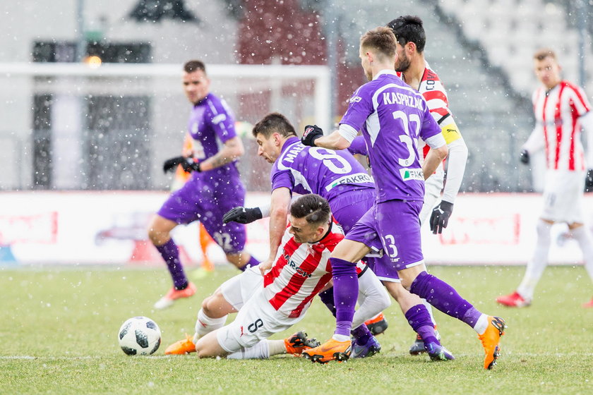 Pilka nozna. Ekstraklasa. Gornik Zabrze - Sandecja Nowy Sacz. 31.03.2018