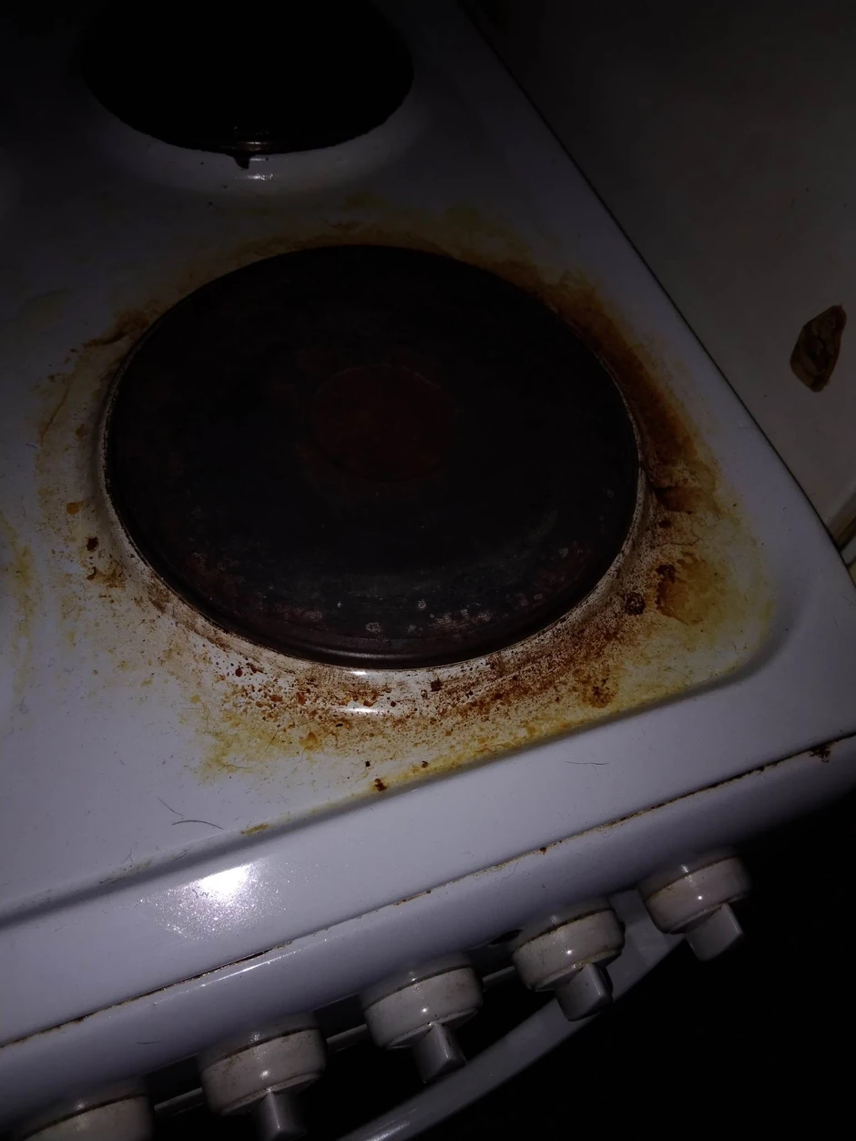 Pa mogao je bar malo da sredi stan pre nego što je izdao 